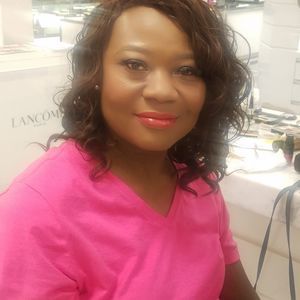 Meet your Posher, Myra